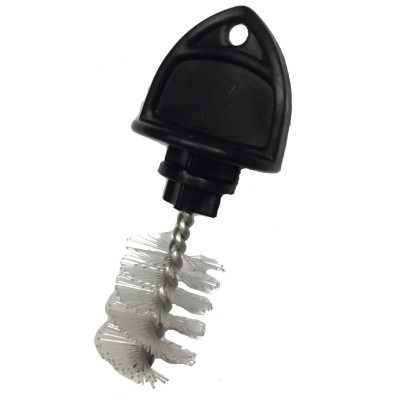 Short tap cleaning brush